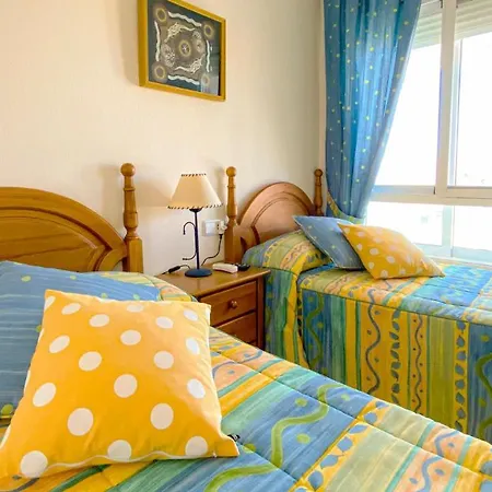 아파트 Stunning 2-Bed 2 Bathroom Apartment 150M From Sea