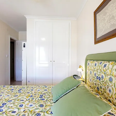 아파트 Stunning 2-Bed 2 Bathroom Apartment 150M From Sea 데니아